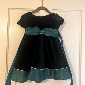EUC Beautiful Holiday Dress